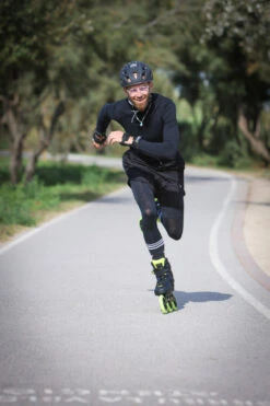 Rollerblade Maxxum 125 - Fitness Inline Skates - Black/lime 25 Rollerblade Maxxum 125 - Fitness Inline Skates - Black/lime -Fitness-Mode Winkel 072206001a1 maxxum 125 10 1468210