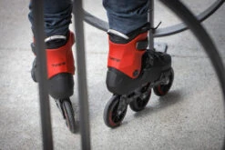 Rollerblade Twister 110 - Urban Inline Skates - Zwart/rood -Fitness-Mode Winkel 07220900741 twister 110 10 1468050