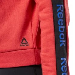 Reebok Women's Training Essentials Logo Crew Sweatshirt - Rebel Red EK1357 -Fitness-Mode Winkel 340575 04 d 721401