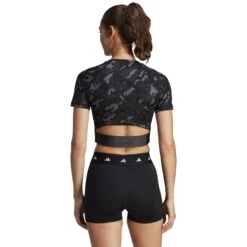 Adidas Techfit Camo Print Crop Training T-Shirt Dames - Carbon IC8052 9 Adidas Techfit Camo Print Crop Training T-Shirt Dames - Carbon IC8052 -Fitness-Mode Winkel adidas womens techfit camo print crop training t shirt carbon ic8052 3 1362180