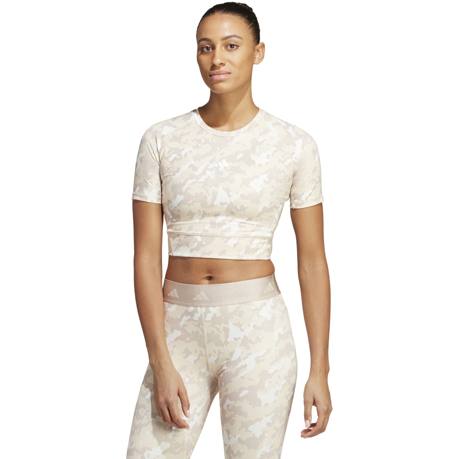 Adidas Techfit Camo Print Crop Training T-Shirt Dames - Wonder Taupe IC8053 3 Adidas Techfit Camo Print Crop Training T-Shirt Dames - Wonder Taupe IC8053
