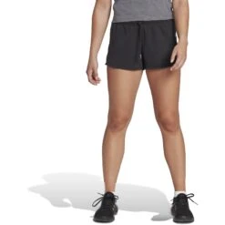 Adidas Train Essentials 3-Stripes Pacer Shorts Dames - Zwart/wit HR7853 -Fitness-Mode Winkel adidas womens train essentials train cotton 3 stripes pacer shorts black white hr7853 3 1361019