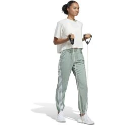 Adidas TRAINICONS 3-Stripes Woven Broek Dames - Silk Green/white HS2367 -Fitness-Mode Winkel adidas womens trainicons 3 stripes woven pants silk green white hs2367 7 1368535