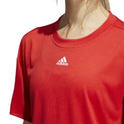 Adidas Training AEROREADY T-Shirt Dames - Vivid Red H48951 -Fitness-Mode Winkel adidas womens training 3 stripes aeroready t shirt vivid red h48951 3 1012980