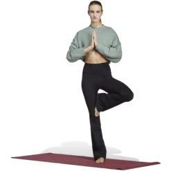 Adidas Yoga Studio Crop Sweatshirt Dames - Silk Green HR5086 -Fitness-Mode Winkel adidas womens yoga studio crop sweatshirt silk green hr5086 1 1416882