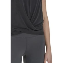 Athlecia Diamy Cross Tanktop Dames - Zwart -Fitness-Mode Winkel athlecia diamy w cross tank top womens black b2 1439180