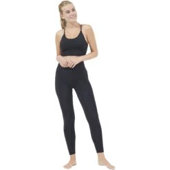 Athlecia Foan Seamless Sport-BH Dames - Zwart 21 Athlecia Foan Seamless Sport-BH Dames - Zwart -Fitness-Mode Winkel athlecia foan w seamless bra black b5 1439223