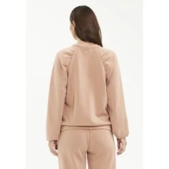 Athlecia Jillnana Sweatshirt Dames - Mocha Mousse -Fitness-Mode Winkel athlecia jillnana w sweat womens pullover mocha mousse 1 1266019