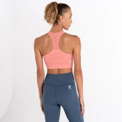 Dare 2b Women's Don't Sweat It Sports Bra - ZUL Apricot Blush Marl -Fitness-Mode Winkel dare 2b women dont sweat it sports bra zul apricot blush marl 6 1355974 1518832