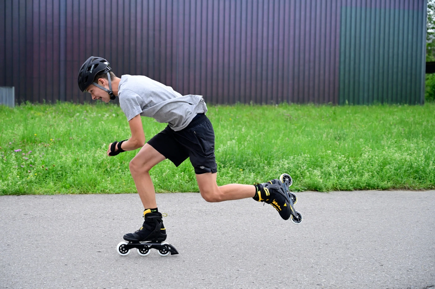 Rollerblade Macroblade 100 3WD - Men Fitness Inline Skates - Black/saffron Yellow 14 Rollerblade Macroblade 100 3WD - Men Fitness Inline Skates - Black/saffron Yellow - Afbeelding 12