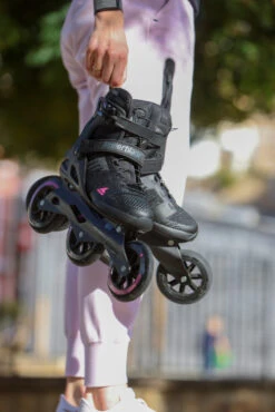 Rollerblade Macroblade 110 3WD W - Women Fitness Inline Skates - Black/orchid -Fitness-Mode Winkel macroblade 110 3wd w 10 1256331