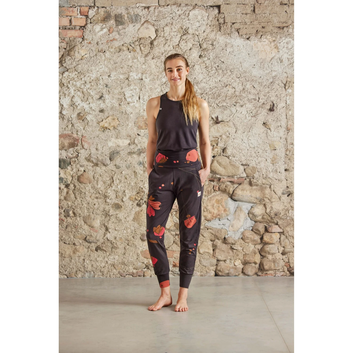 Maloja SignoraM. Dames Yoga Broek - Moonless Alpflower 8749 5 Maloja SignoraM. Dames Yoga Broek - Moonless Alpflower 8749 - Afbeelding 3