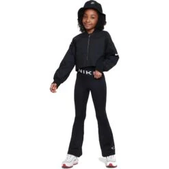 Nike Air Essential Leggings Voor Kinderen - Zwart/wit FD2963-010 9 Nike Air Essential Leggings Voor Kinderen - Zwart/wit FD2963-010 -Fitness-Mode Winkel nike air essential tight black white fd2963 010 3 1533443