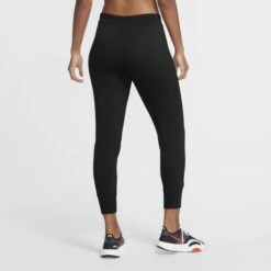Nike Dri-FIT Get Fit Trainingsbroek Dames - Zwart/wit CU5495-010 10 Nike Dri-FIT Get Fit Trainingsbroek Dames - Zwart/wit CU5495-010 -Fitness-Mode Winkel nike dri fit get fit womens training pants cu5495 9 1127818