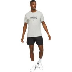 Nike Dri-FIT "HWPO" Trainings-T-Shirt Heren - Dark Grey Heather DA1594-063 11 Nike Dri-FIT "HWPO" Trainings-T-Shirt Heren - Dark Grey Heather DA1594-063 -Fitness-Mode Winkel nike dri fit hwpo mens training t shirt dark grey heather da1594 063 3 1306658