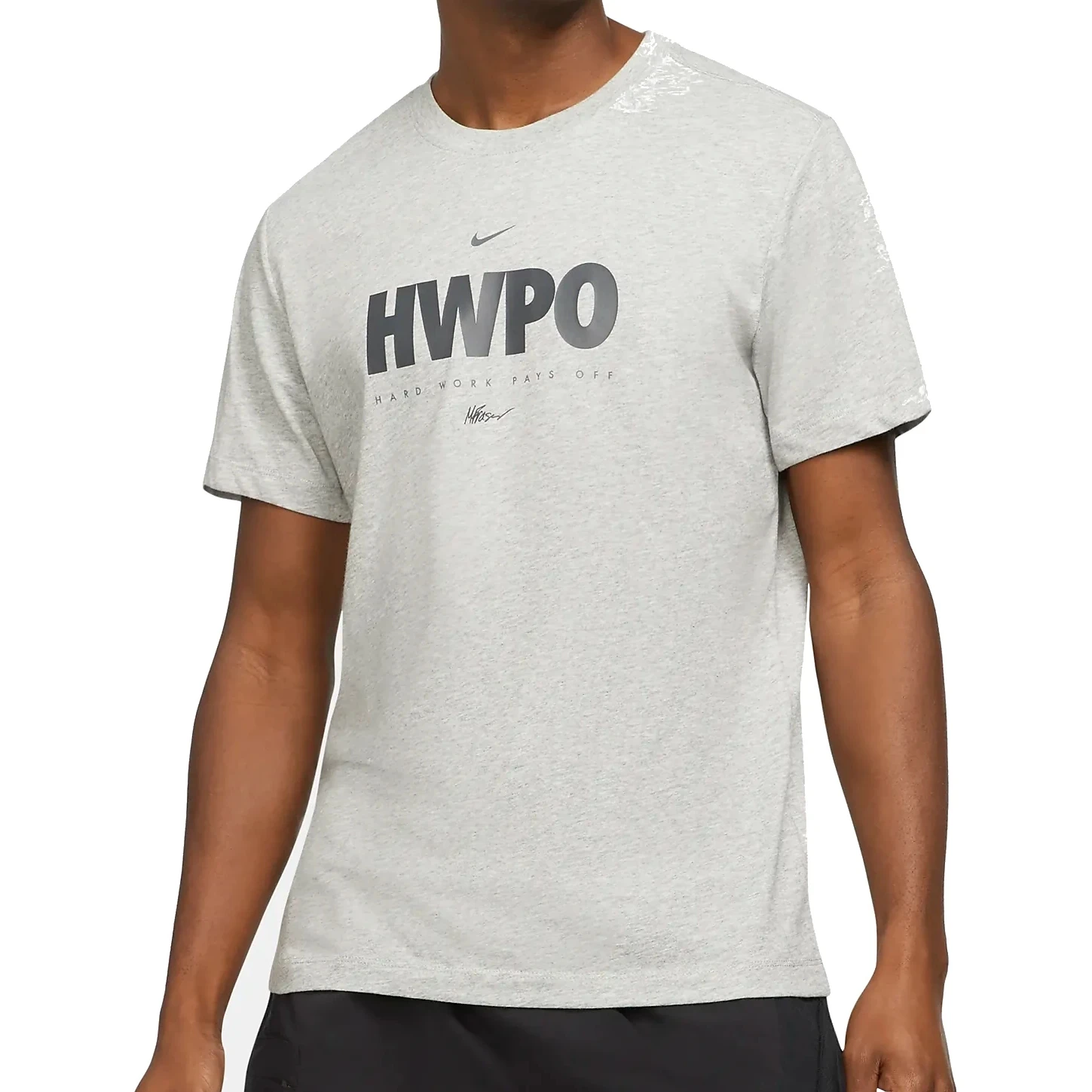 Nike Dri-FIT "HWPO" Trainings-T-Shirt Heren - Dark Grey Heather DA1594-063 3 Nike Dri-FIT "HWPO" Trainings-T-Shirt Heren - Dark Grey Heather DA1594-063