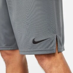 Nike Dri-Fit Knit Trainingsshorts Heren - Iron Grey/black DD1887-068 -Fitness-Mode Winkel nike dri fit mens knit training shorts iron grey black dd1887 068 4 1232699