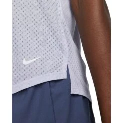 Nike Dri-FIT One Breathe T-Shirt Dames - Oxygen Purple/white DX0131-536 -Fitness-Mode Winkel nike dri fit one breathe womens short sleeve top oxygen purple white dx0131 536 5 1481073