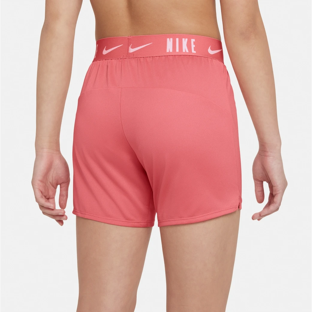 Nike Dri-FIT Trophy Trainingsshorts Kinderen - Pink Salt/pink Salt/white DA1099-603 4 Nike Dri-FIT Trophy Trainingsshorts Kinderen - Pink Salt/pink Salt/white DA1099-603 - Afbeelding 2