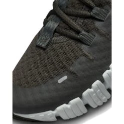 Nike Free Metcon 5 Fitnessschoenen Heren - Sequoia/high Voltage-light Sil DV3949-300 -Fitness-Mode Winkel nike free metcon 5 mens training shoes sequoia high voltage light silver dv3949 300 7 1517018