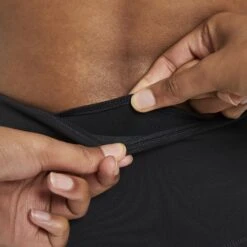 Nike One Leggings Dames - Black/white DD0245-010 10 Nike One Leggings Dames - Black/white DD0245-010 -Fitness-Mode Winkel nike one damen leggings black white dd0245 010 3 921776