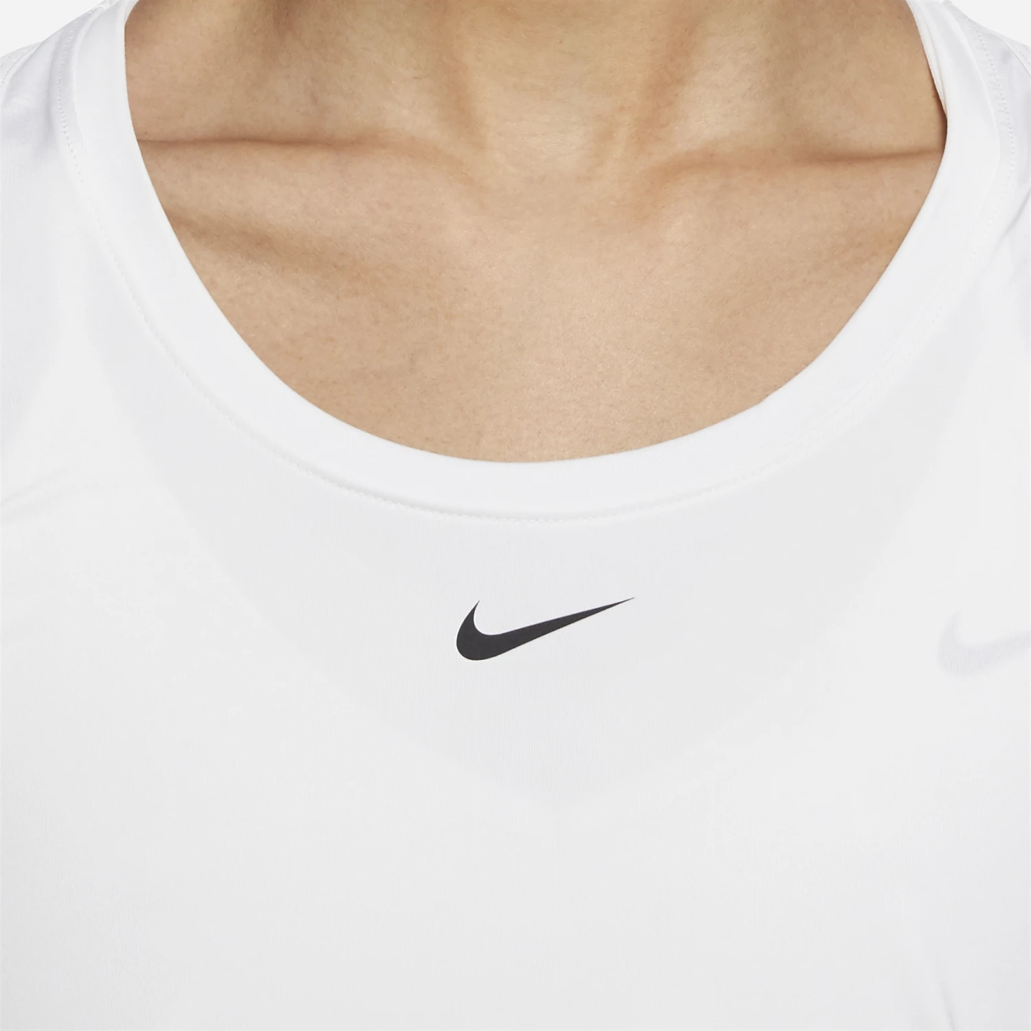 Nike Dri-Fit One Slim Fit Top Dames - White/black DD0623-100 5 Nike Dri-Fit One Slim Fit Top Dames - White/black DD0623-100 - Afbeelding 3