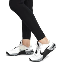 Nike Pro Dri-FIT Graphic Training Leggings Dames - Black/iron Grey/white DX0080-010 -Fitness-Mode Winkel nike pro dri fit graphic womens mid rise tights black iron grey white dx0080 010 2 1415286