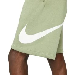 Nike Sportswear Club Graphic Korte Broek Heren - Oil Green/white/white BV2721-386 -Fitness-Mode Winkel nike sportswear club mens graphic shorts oil green white white bv2721 386 7 1476868