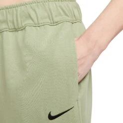 Nike Sportswear Easy Trainingsbroek Dames - Oil Green/black DM6419-386 -Fitness-Mode Winkel nike sportswear easy womens joggers oil green black dm6419 386 3 1523668