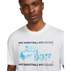 Nike Sportswear Icon Clash T-Shirt Heren - White DV9715-100 -Fitness-Mode Winkel nike sportswear icon clash t shirt white dv9715 100 1 1333817