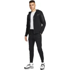 Nike Sportswear Tech Fleece Lightweight Broek Voor Heren - Zwart/zwart DX0826-010 -Fitness-Mode Winkel nike sportswear tech fleece lightweight mens sweatpants black black dx0826 010 2 1535477