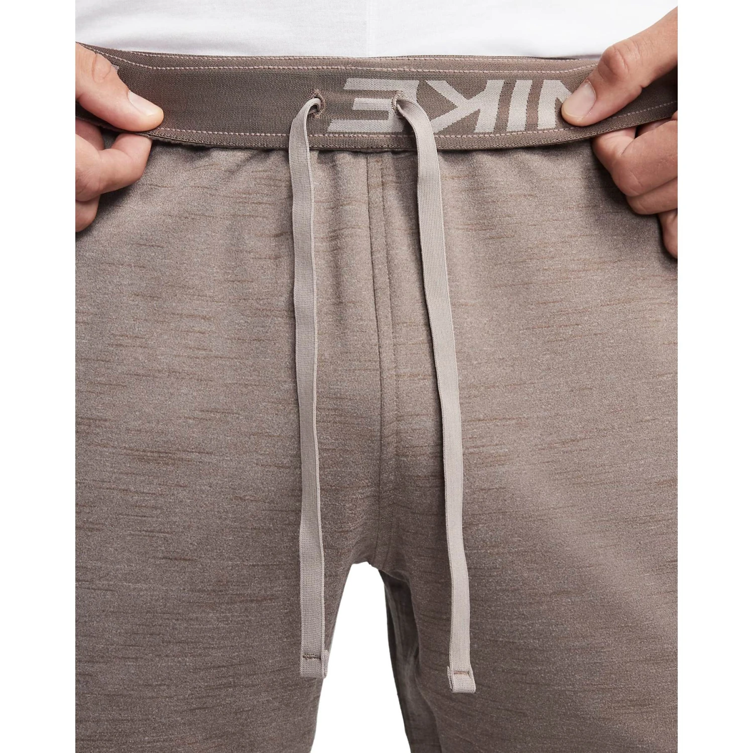 Nike Yoga Dri-FIT Broek Heren - Moon Fossil/ironstone/black CZ2208-087 5 Nike Yoga Dri-FIT Broek Heren - Moon Fossil/ironstone/black CZ2208-087 - Afbeelding 3