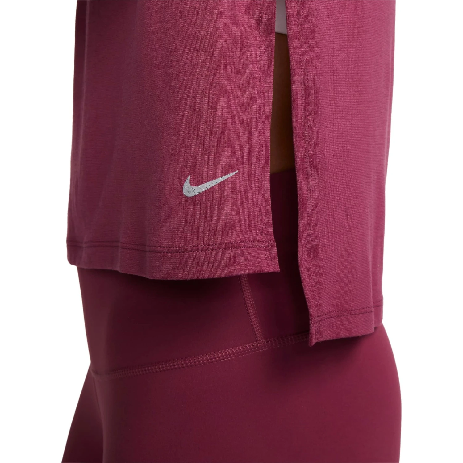 Nike Yoga Dri-FIT Top Dames - Rosewood/particle Grey DM7025-653 6 Nike Yoga Dri-FIT Top Dames - Rosewood/particle Grey DM7025-653 - Afbeelding 4