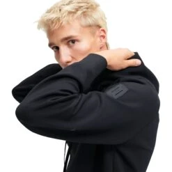 On Running On Hoodie - Black 12 On Running On Hoodie - Black -Fitness-Mode Winkel on hoodie black 6 1151227