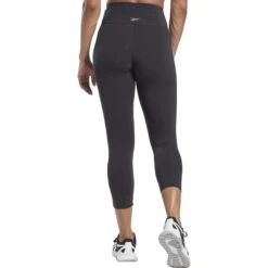 Reebok Lux 3/4 High Rise Tights Women's - Black -Fitness-Mode Winkel reebok lux 3 4 high rise tights womens black 3 1367038