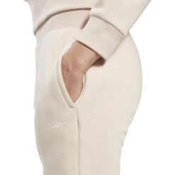 Reebok Lux Fleece Broek Dames - Soft Ecru -Fitness-Mode Winkel reebok lux fleece pant womens soft ecru 5 1368027