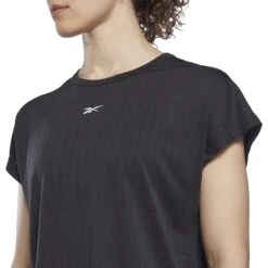Reebok United By Fitness Women's T-Shirt - Black -Fitness-Mode Winkel reebok ubf perforated tee women black 5 1245309