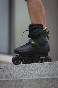 Rollerblade Twister XT - Men Urban Inline Skates - Black/lime -Fitness-Mode Winkel twister xt 8 1257346