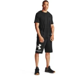 Under Armour UA Rival Fleece Big Logo Short Heren - Zwart/Onyx White -Fitness-Mode Winkel under armour mens ua rival fleece big logo shorts black onyx white 7 1336199